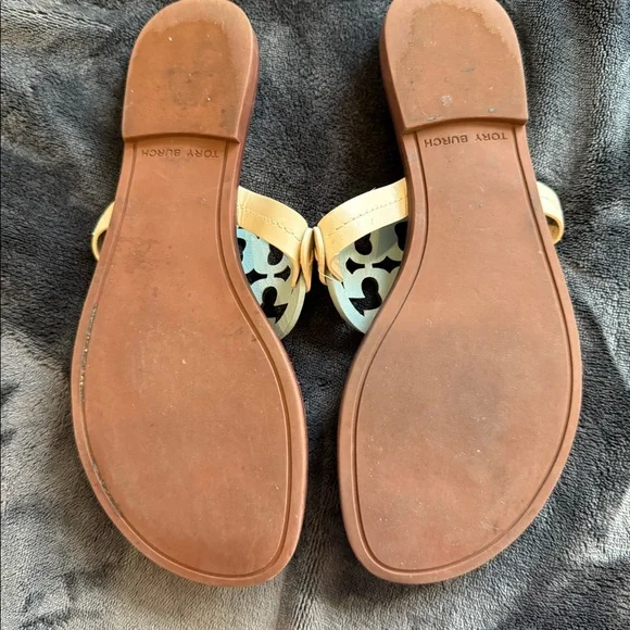 Women’s Tory Burch sandal - Picture 3 of 3
